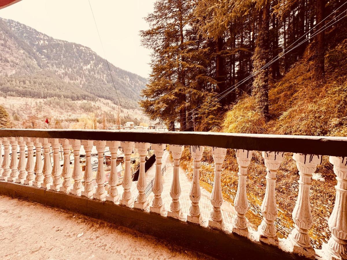 Hotel D Kanchan Manali Zewnętrze zdjęcie