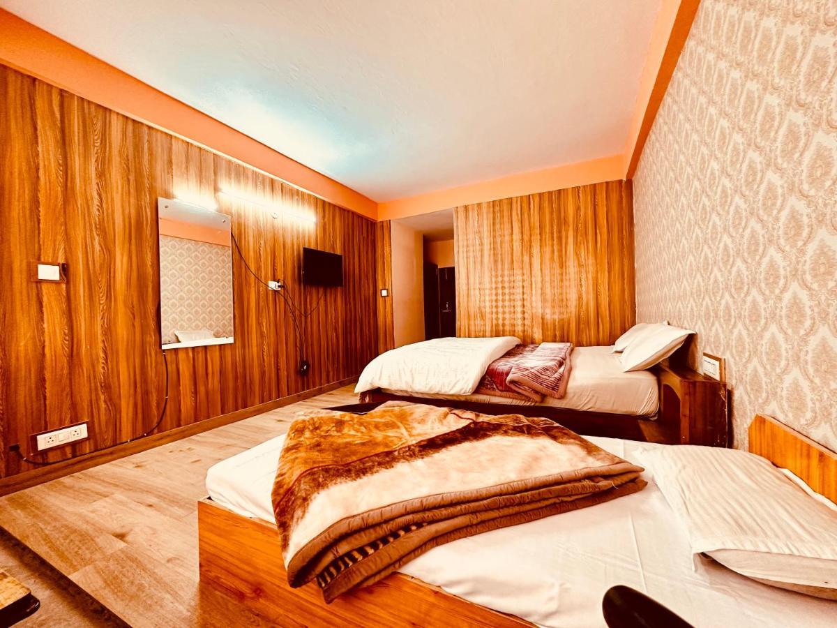 Hotel D Kanchan Manali Zewnętrze zdjęcie